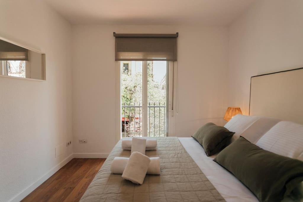 O&L Murillo Bright Apartment - Terrace & Parking Sevilla Eksteriør billede